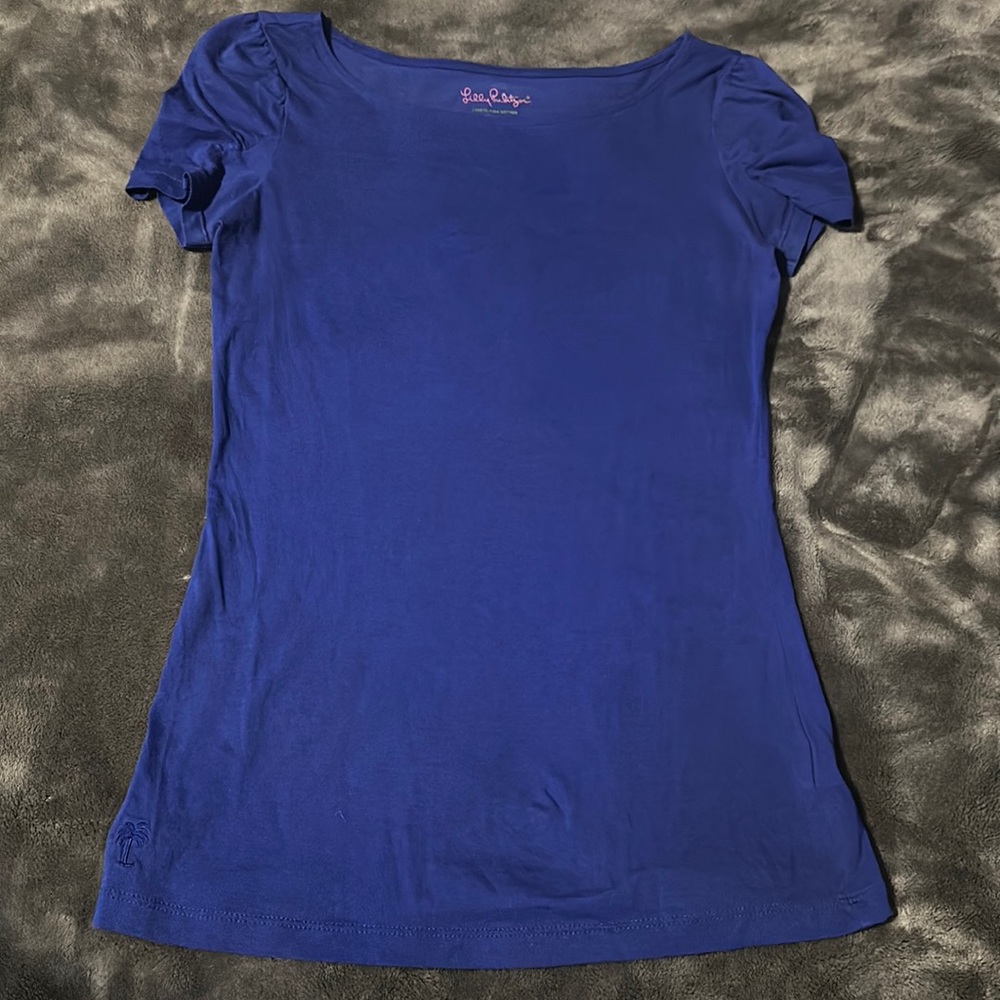 Lilly Pulitzer blue tee size Xs